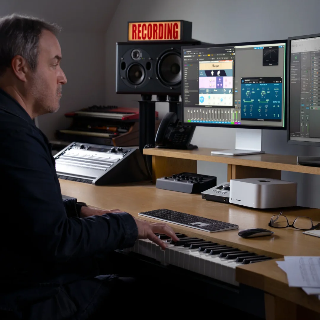 Mac Studio view 6