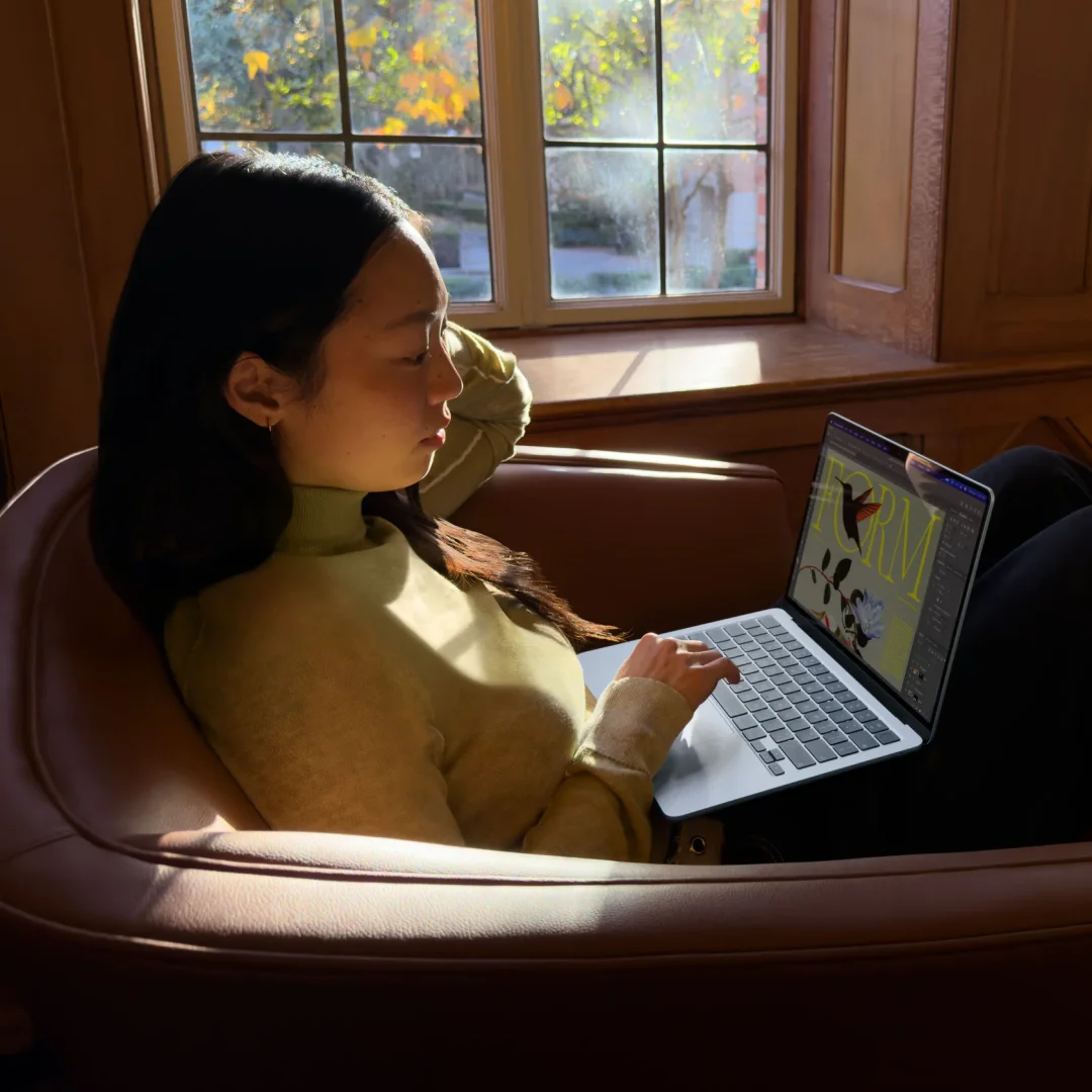 13-inch MacBook Air M5 view 7